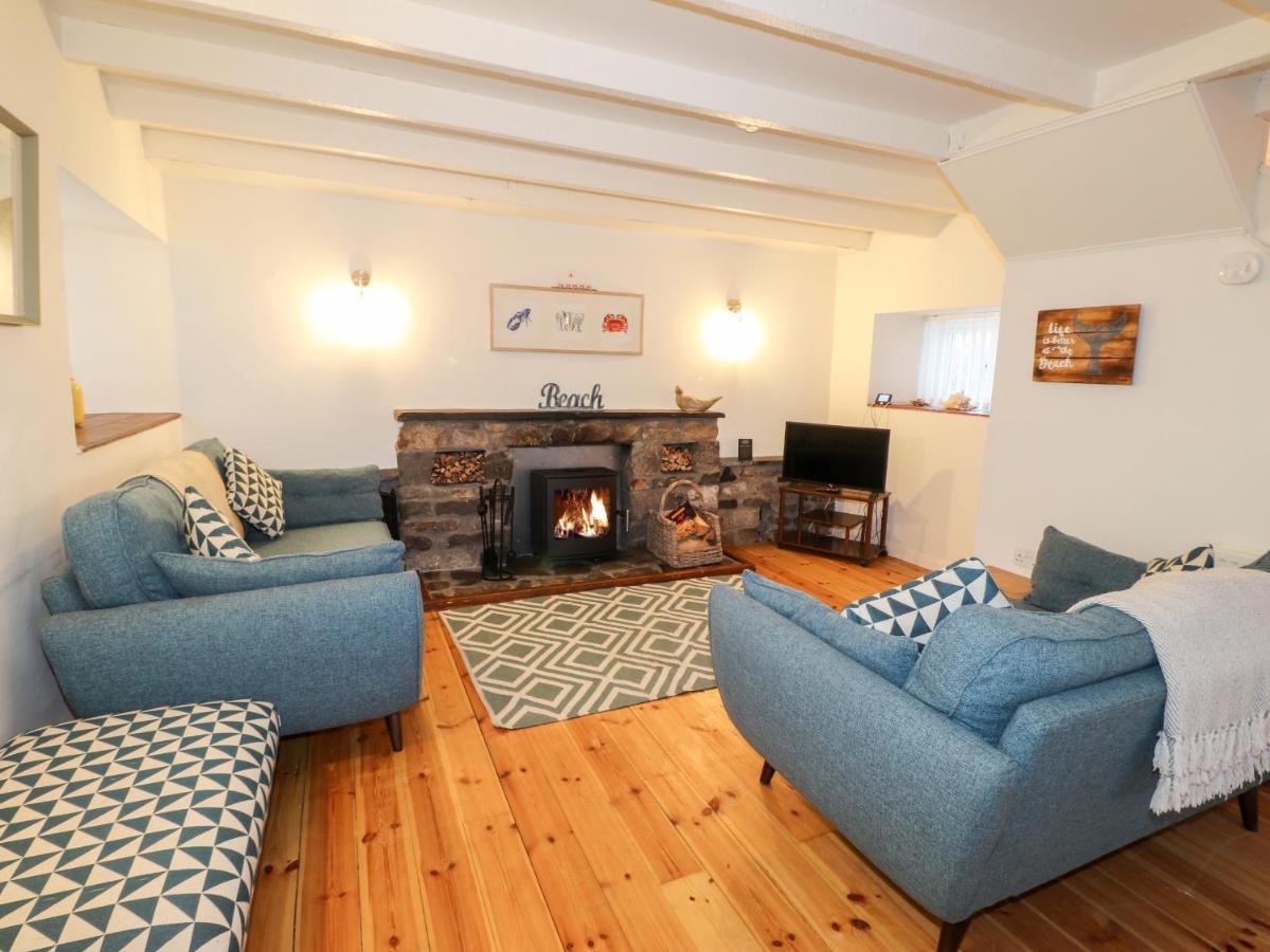 Little Barn Cottage ニューポート エクステリア 写真